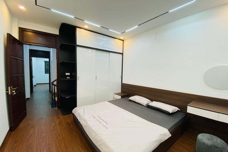 Bán nhà 45m,2 thoáng,đường ô tô,sát trường,phường Quang Trung,nhỉnh 11 tỷ TL,sổ đỏ chính chủ,