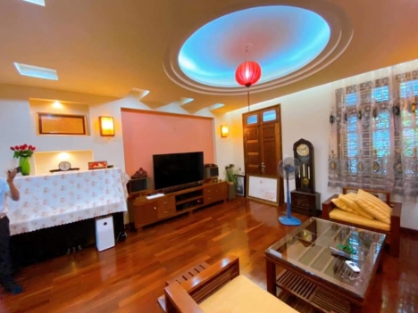 Ô Tô cách 10m. Đội Cấn 91m x 4 tầng, Mt 7m, giá 10.5 tỷ