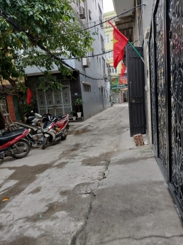 Ô TÔ ĐỖ CỬA SIÊU VIP THANH XUÂN  CÁCH PHỐ 15M,  CÁCH NGÃ TƯ SỞ 100M - VIEW SÂN CHƠI RỘNG