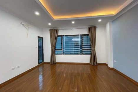 Bán nhà sđcc,45m,thoáng,ngõ oto,sát trường,quận Đống Đa,nhỉnh 11 tỉ TL,0932738111