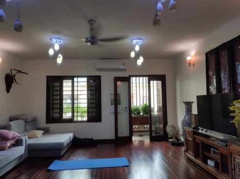 Ô Tô, LÔ GÓC, Thang máy, Lạc Long Quân 88m x 6 tầng, MT 6m, giá 12.2 tỷ.