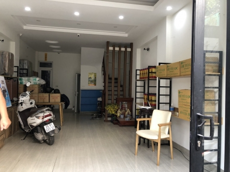 BÁN NHÀ QUẬN CẦU GIẤY TRUNG TÂM QUẬN 45m2 x6 T 9.3 TỶ Ô TÔ KD