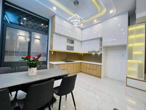 Bán nhà mới Huỳnh Tấn Phát – TT Nhà Bè, 55m2, 4 tầng, 6.8 tỷ, tặng nội thất.