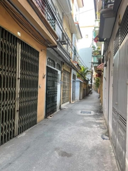 VÀI BƯỚC Ô TÔ TRÁNH - Ô TÔ ĐỖ CỬA - NỞ HẬU - NGÕ THÔNG -Thanh Bình 35M 4.5 tỷ Hà Đông