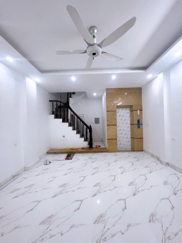 Bán nhà phố Nguyễn Ngọc Nại, nhà mới long lanh, thang máy, ngõ thông ô tô, giá 9.6 tỷ