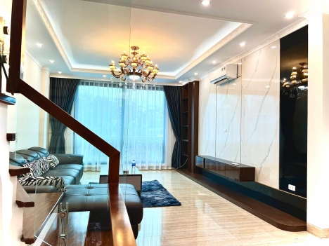 Nhà đẹp Phố Ngọc Lâm, Nội thất sang trọng, ở đẳng cấp, 6T, TM.