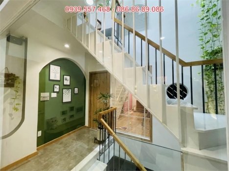 Siêu Phẩm Bình Long, Tân Phú – 80m2, 4 tầng, tặng nội thất, chỉ 6.8 tỷ.