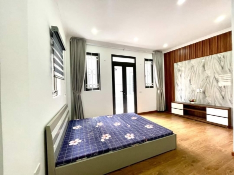 CHÍNH CHỦ BÁN NHÀ MỚI XÂY 5 TẦNG 32M2  BẾN XE YÊN NGHĨA -HÀ ĐÔNG -FULL NỘI THẤT GIÁ 2,45 TỶ