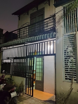 Bán nhà ngộp NH 130m2 Tăng Nhơn Phú B. SHR, 2 tầng. 4 tỷ chốt.