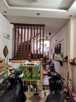 NGÕ RỘNG THÔNG - KINH DOANH NHỎ 
QUAN NHÂN 32M GIÁ 4.3 TỶ