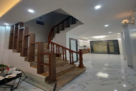 Bán nhà sát chợ,phường Trung Liệt,45m2x4tầng,thoáng,đường oto,sổ đỏ chính chủ,nhỉnh 11 tỷ