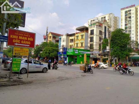 ĐẤT PHÂN LÔ - VỈA HÈ - ĐỐI DIỆN SÂN CHƠI - ĐẦU TƯ TỐT Man Bồi Gốc Găng 49.4m Đất giá 5.75