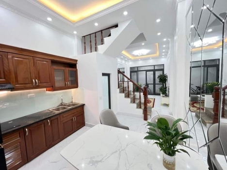 Bán Nhà Đường Mỹ Đình - Nam Từ Liêm: 50m2 x 5T, mặt 4m