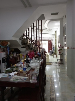 Bán Gấp Nhà Mặt Tiền Đường Đỗ Nhuận, Quận Tân Phú,4 Tầng Kiên Cố, Nhà Đẹp Hiện Đại, Tiện Kinh Doanh