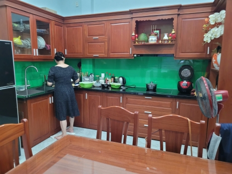 ĐƯỜNG 12M, NHÀ 4 TẦNG, TẶNG TOÀN BỘ NỘI THẤT GỖ QUÝ CHỈ 10 TỶ HAI.