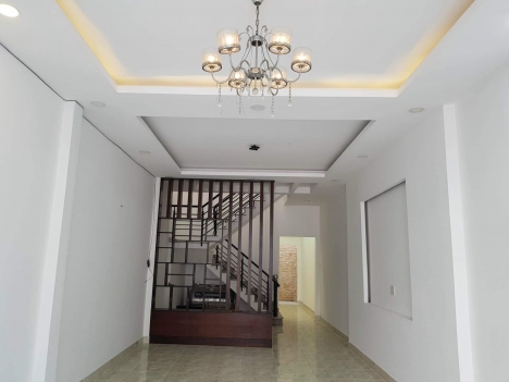 Hẻm đúng 8m Hương Lộ 2 gần Mã Lò, 4x20, 1 lầu, nhà đẹp. Giá 5.8 tỷ thương lượng