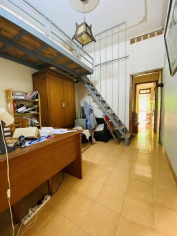 HHA 210.8 Nhà khu an ninh Quận 1 giá rẻ, 52m2. Hẻm gần mặt tiền kinh doanh. Giảm 4 tỷ.