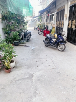 Bán Nhà HXH Lạc Long Quân Tân Bình 60m2 Nở Hậu Mới Đẹp Chỉ Nhỉnh 5 Tỷ