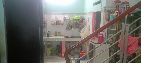 ĐƯỜNG NHỰA 8M THÔNG, GẦN MT TL10, 4P RA CHỢ BÀ HOM, KO HUY HOẠCH, NGANG HIẾM 5M, SỔ VUÔNG A4, NHÀ