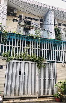 NHÀ HXH ĐẬU CỬA, ĐƯỜNG 22 QUẬN 9, DT HƠN 50M2, BTCT KIÊN CỐ, CHỈ 5.4 TỶ TL