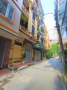 Bán nhà Quận Ba Đình, Phố Kim Mã 70M – 4 Tầng, Ô tô, KDoanh: 12.9 Tỷ