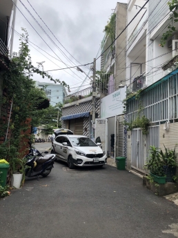 NHÀ HXH ĐẬU CỬA, ĐƯỜNG 22 QUẬN 9, DT HƠN 50M2, BTCT KIÊN CỐ, CHỈ 5.4 TỶ TL