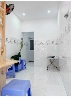 BÁN NHÀ MẶT TIỀN HẺM 5M GIÁ 1 TỶ 85.️ Ô TÔ ĐỖ CỬA - DÂN CƯ HIỆN HỮU- ĐOÀN VĂN BƠ -GIÁ CHỈ 1.85 tỷ