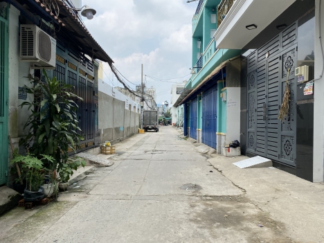 BÁN NHÀ ĐƯỜNG 2 XE TẢI TRÁNH, 5 x 19 m, 3 PN, LÊ VĂN QUỚI