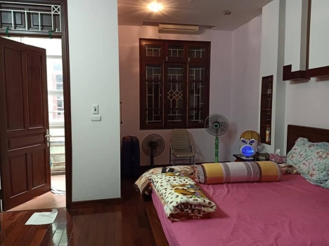 Bán nhà Tôn Thất Tùng 5 TẦNG 6 PHÒNG CHO THUÊ 55m- Nở hậu, giá 3,88