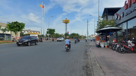 Bán HXH(nhà nát)Phan Văn Trị, phường 5, Gò Vấp, 5x18m, gần Emart, Vincom, giá 8,9 tỷ