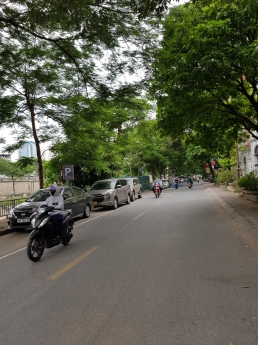 CẦN BÁN NHÀ QUẬN CẦU GIẤY PHỐ QUAN HOA 60m2 x 5 T 8.2 TỶ Ô TÔ KD