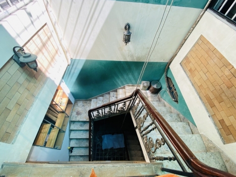 HHA 210.8 Nhà khu an ninh Quận 1 giá rẻ, 52m2. Hẻm gần mặt tiền kinh doanh. Giảm 4 tỷ.