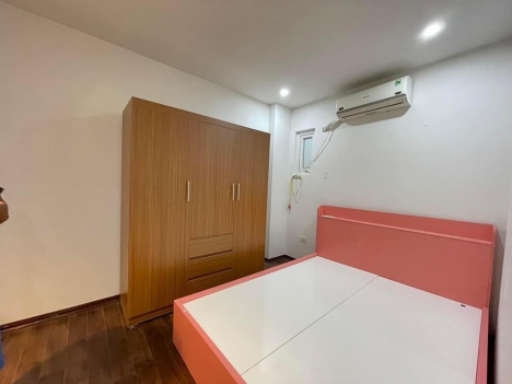 BÁN NHÀ 5 TẦNG PHƯỜNG PHÚC LỢI - Ô TÔ ĐÕ CỬA - DT 40M - GẦN TRƯỜNG , CHỢ , HƯỞNG TRỌN TIỆN ÍCH