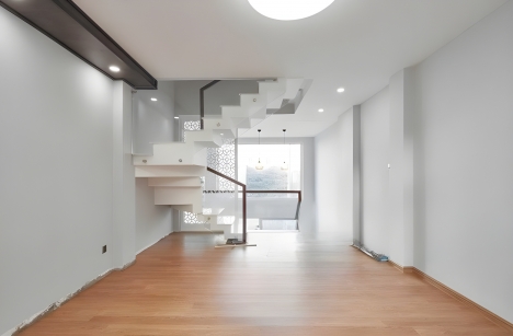 5 tầng HXH10m Phan Văn Trị đối diện Emart 4x18m