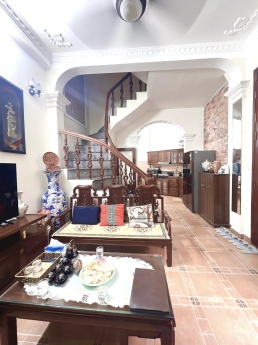 BÁN NHÀ KIM MÃ-LÔ GÓC-2 THOÁNG-FULL NỘI THẤT-46m CHỈ 5 TỶ