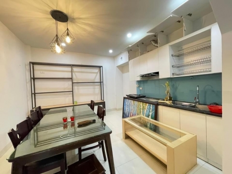 BÁN NHÀ 5 TẦNG PHƯỜNG PHÚC LỢI - Ô TÔ ĐÕ CỬA - DT 40M - GẦN TRƯỜNG , CHỢ , HƯỞNG TRỌN TIỆN ÍCH