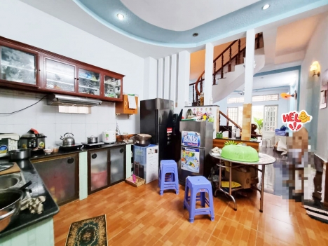 NGAY METRO Q12 - H6M 69M2 - 2 TẦNG - TIỆN ÍCH ĐẦY ĐỦ.