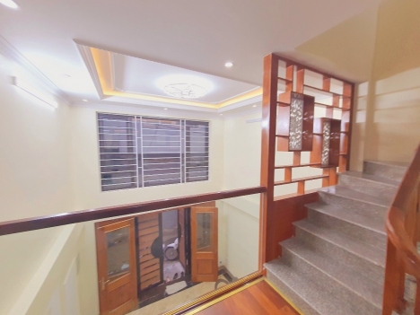 Bán nhà hiếm, Võ Thị Sáu, Hai Bà,ô tô sát cửa,6 tầng,60m2,thang máy,hơn 9tỷ.