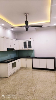 CHÍNH CHỦ BÁN NHÀ NGÕ 210 ĐƯC GIANG - 5 TẦNG- 52M  - GARA Ô TÔ - ĐƯỜNG Ô TÔ TRÁNH - NỘI THẤT CƠ BẢN