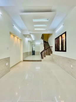 NHÀ MỚI ĐẸP 3 TẦNG , 4 PHÒNG NGỦ, XE HƠI NGỦ TRONG NHÀ,  LÊ ĐỨC THỌ - PHƯỜNG 16 - GÒ VẤP, 6.35 tỷ