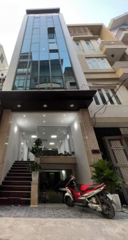 Toà VP mặt phố Nguyễn Khang thang máy, tầng hầm , ô tô tránh dừng đỗ  KDVP, Cafe 98m-21 tỷ