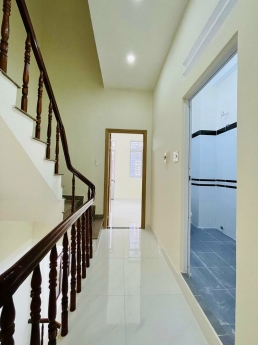 NHÀ MỚI ĐẸP 3 TẦNG , 4 PHÒNG NGỦ, XE HƠI NGỦ TRONG NHÀ,  LÊ ĐỨC THỌ - PHƯỜNG 16 - GÒ VẤP, 6.35 tỷ