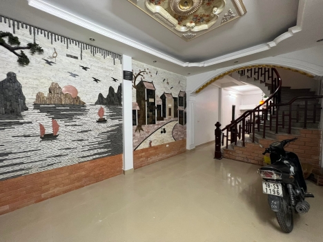 BÁN NHÀ KHƯƠNG ĐÌNH QUẬN THANH XUÂN DT79M MT4.7M 4 TẦNG 7.7 TỶ NHÀ ĐẸP Ở NGAY.