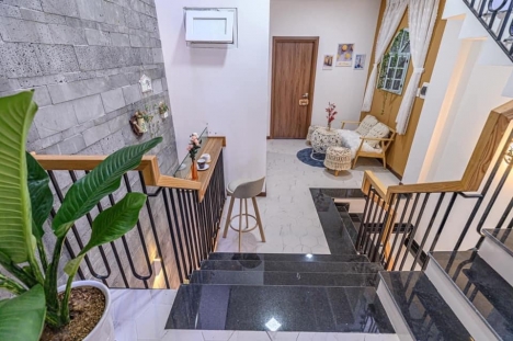 Bán nhà Hà Huy Tập, Ô TÔ Tránh, 3 Tầng đẹp long lanh, 5 tỷ nhỉnh.