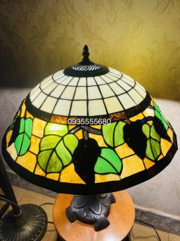 Đèn bàn tiffany họa tiết hoa nho hàng mỹ