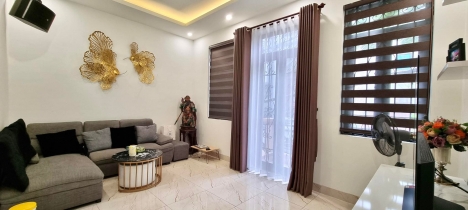 BÁN NHÀ BỒ ĐỀ 60M2- 4 TẦNG-  8,7 TỶ-PHÂN LÔ Ô TÔ CHẠY VÒNG TRÒN - NHÀ ĐẸP Ở LUÔN