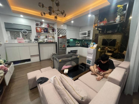 ĐÔNG NGẠC NHÀ ĐẸP,HIẾM,KHÔNG CÓ CĂN T2,4 TỶ Ô TÔ ĐỖ CỦA,10M Ô TÔ TRÁNH,SỔ HOA HẬU