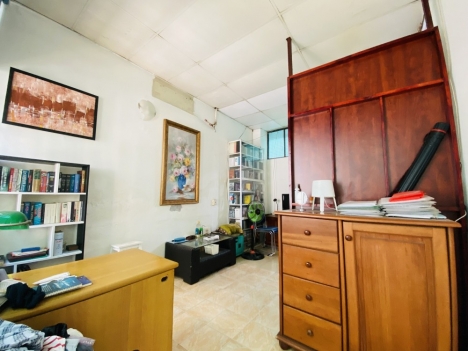 HHA 210.8 Nhà khu an ninh Quận 1 giá rẻ, 52m2. Hẻm gần mặt tiền kinh doanh. Giảm 4 tỷ.