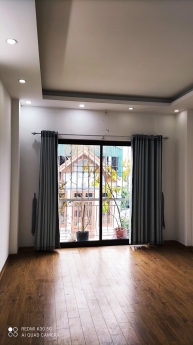 CHÍNH CHỦ BÁN NHÀ NGÕ 210 ĐƯC GIANG - 5 TẦNG- 52M  - GARA Ô TÔ - ĐƯỜNG Ô TÔ TRÁNH - NỘI THẤT CƠ BẢN