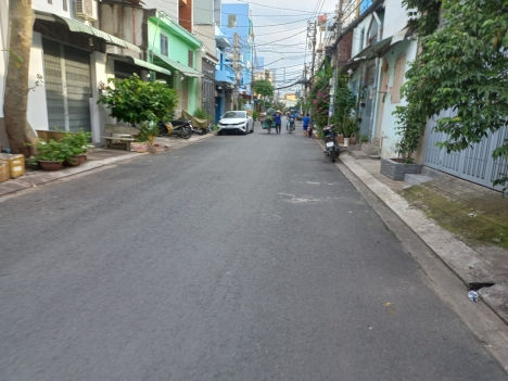 Nhà HXT thông-Lê Văn Quới-Bình Tân-48m2*2Tầng-Mới-Giá nhỉnh 4 tỷ.